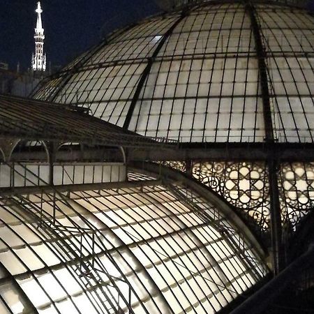 big room in Milano center Buitenkant foto